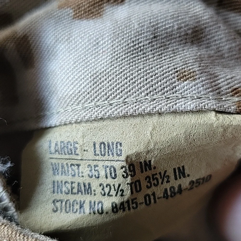 Official USMC digital desert camouflage uniforms. - Picture 3 of 4